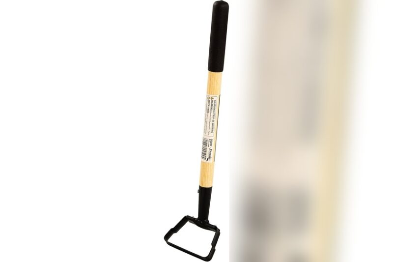 How to Clean And Maintain a Manual Long Handle Cultivator Tool Easily